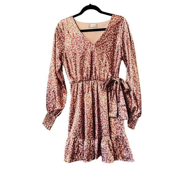 Altar'd State Dresses & Skirts - Alter'd State satin feel mini dress S ditzy floral Fall Chic faux wrap
